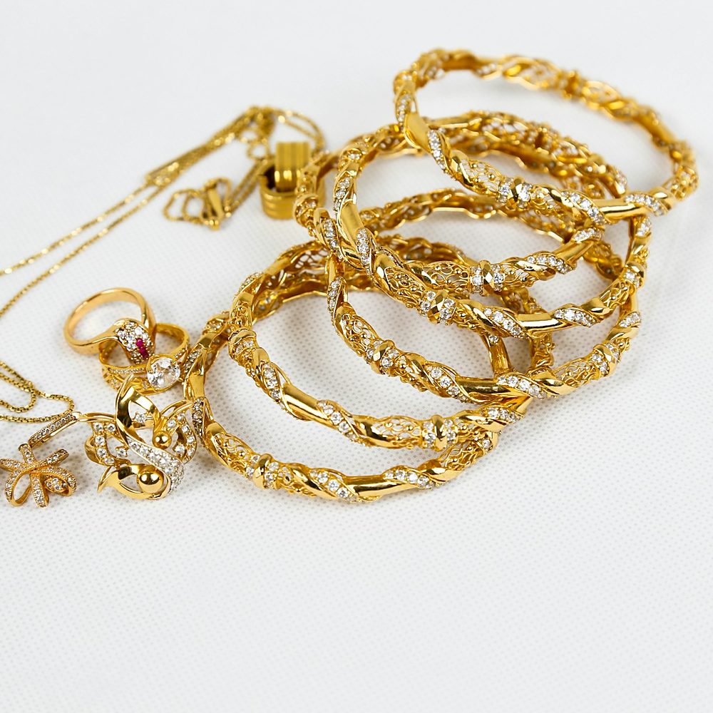 Traditional Bangles at Popular Jewel of London
